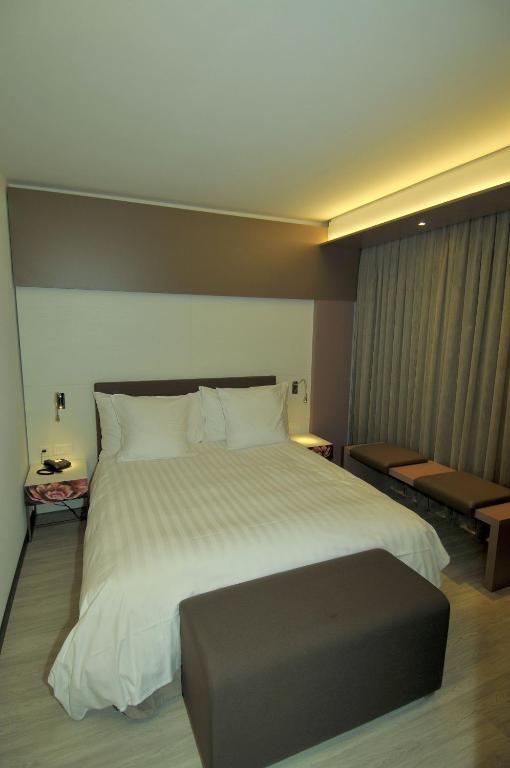 Hotel Forum Martigny Bilik gambar