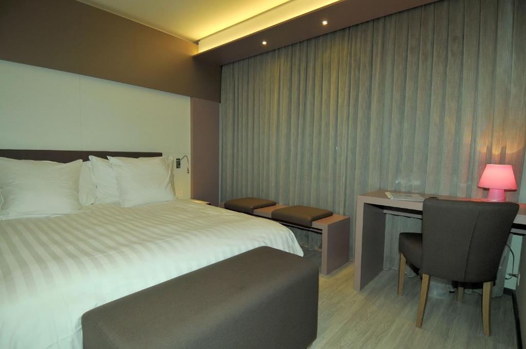 Hotel Forum Martigny Bilik gambar